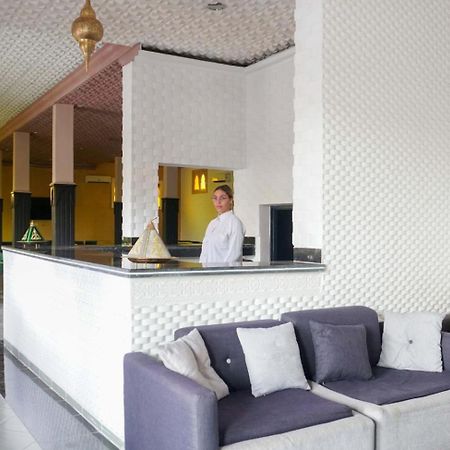 אוארצאצטה Hotel Warda מראה חיצוני תמונה