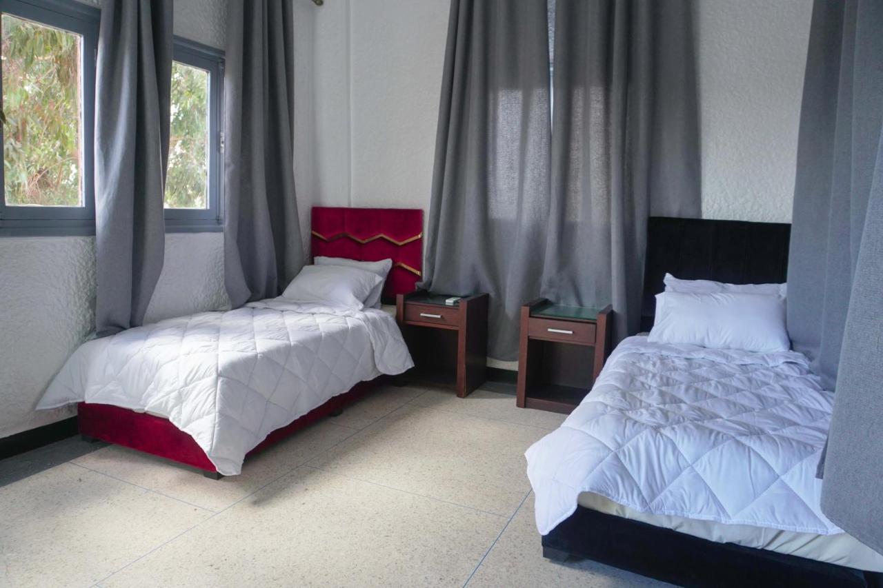 אוארצאצטה Hotel Warda מראה חיצוני תמונה