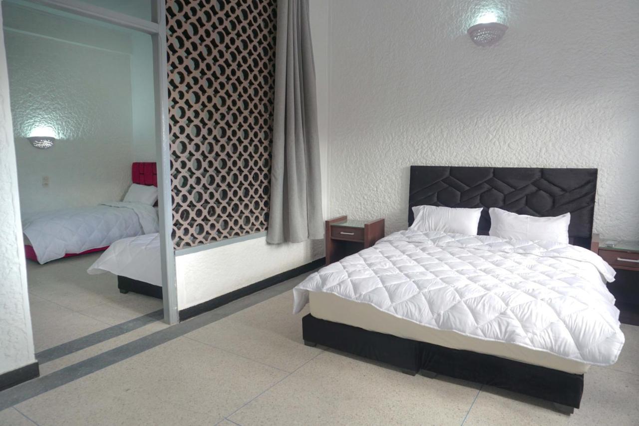 אוארצאצטה Hotel Warda מראה חיצוני תמונה