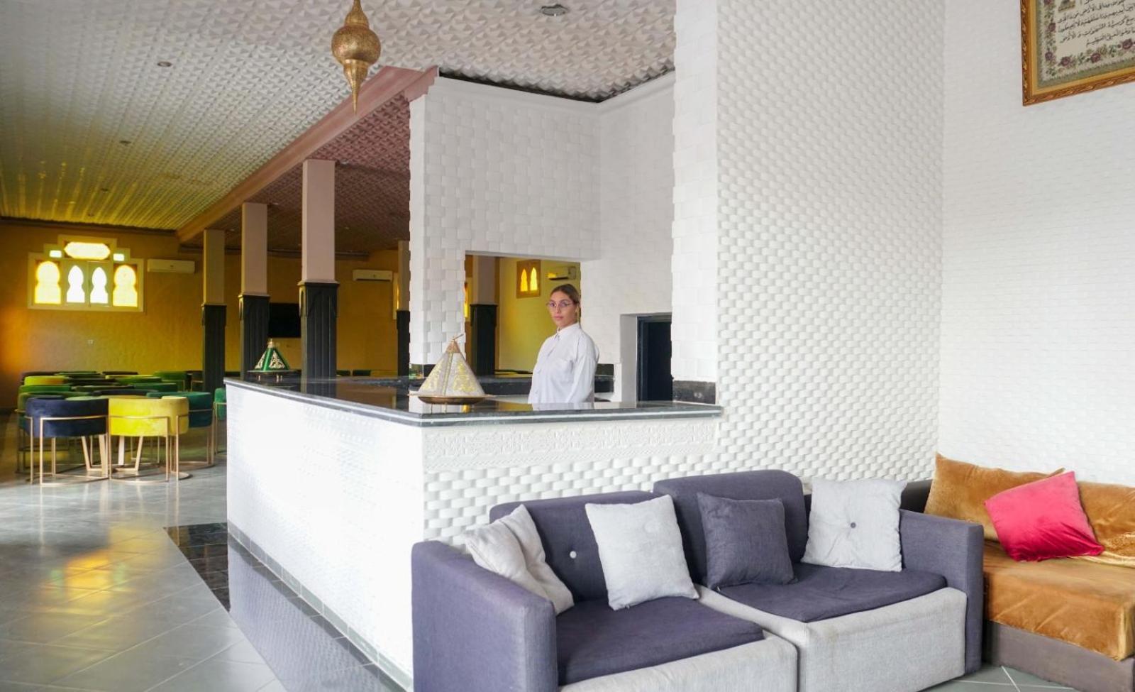 אוארצאצטה Hotel Warda מראה חיצוני תמונה